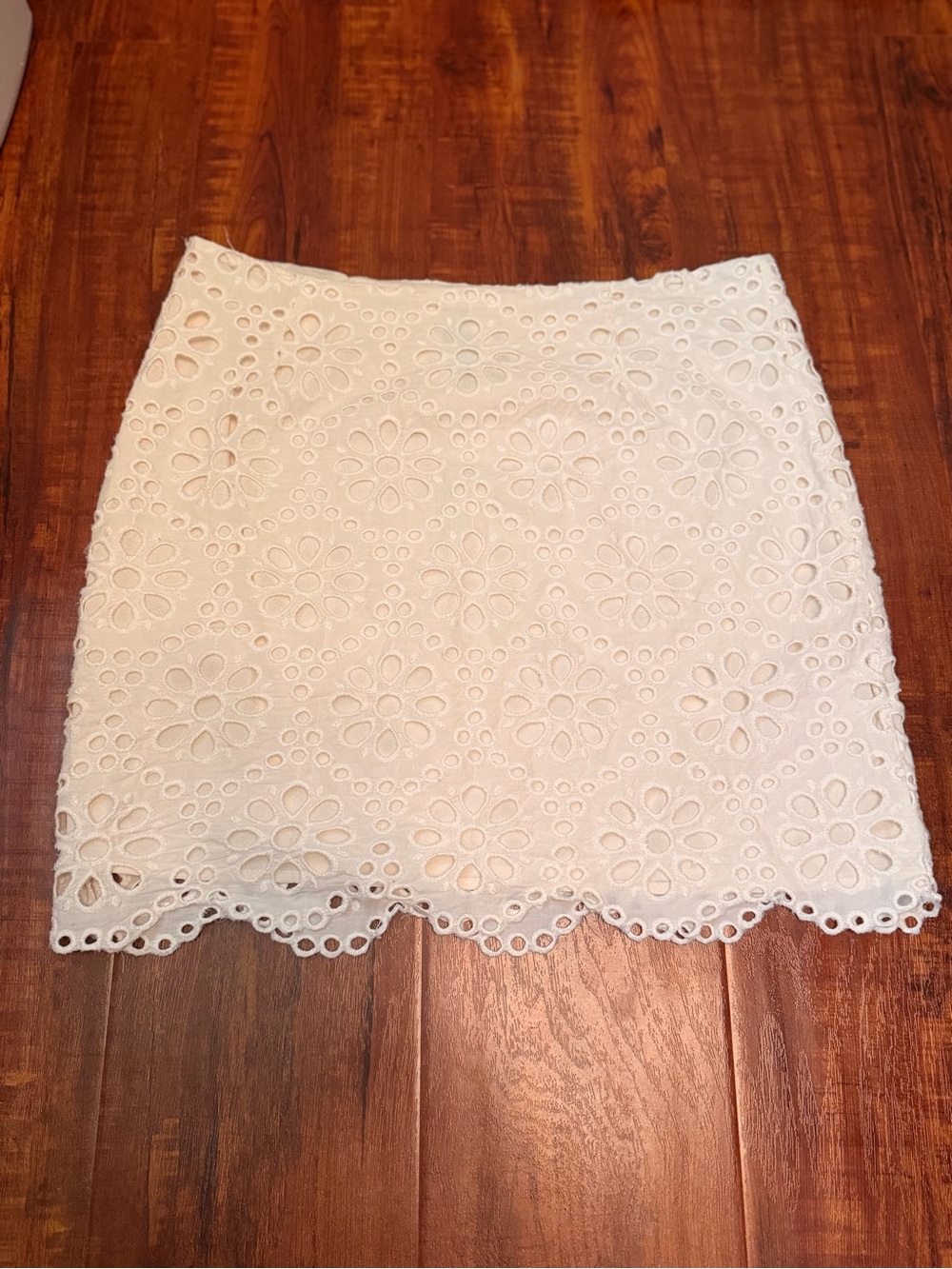 White Eyelet Y2K Floral designed Skirt - Classic Summer Style